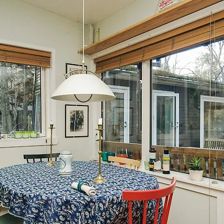 4 Person In Frederiksværk